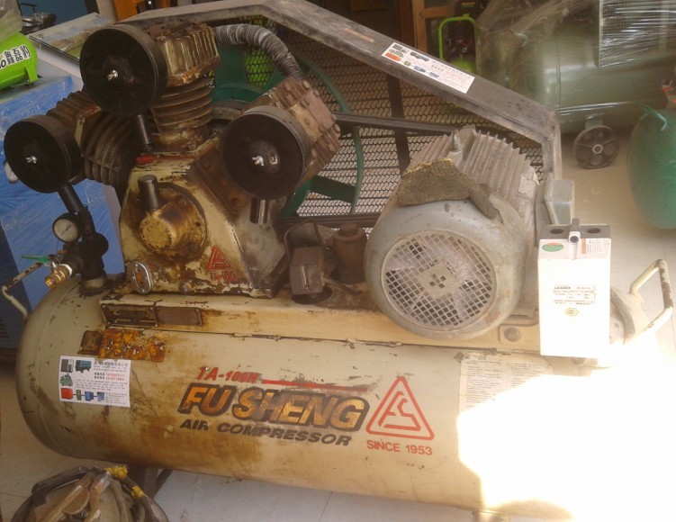 二手螺杆式、活塞机空压机出租出售